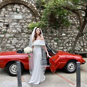 Grace Loves Lace “Mila” Wedding Gown in size Small